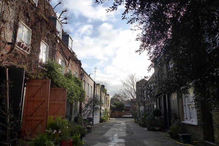 Unusual London Guided Tour - Photo 1 of 6